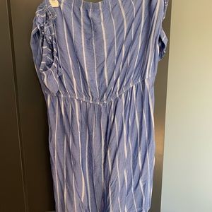 Casual off the shoulder dress